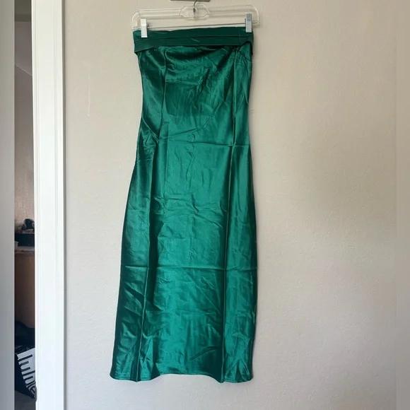 Dresses | Emerald Green Satin Midi Dress | Poshmark